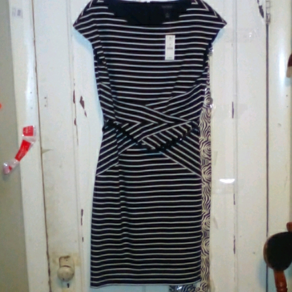 Size 6 White House Black Market NWT